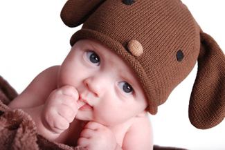 baby-with-thumb-suck